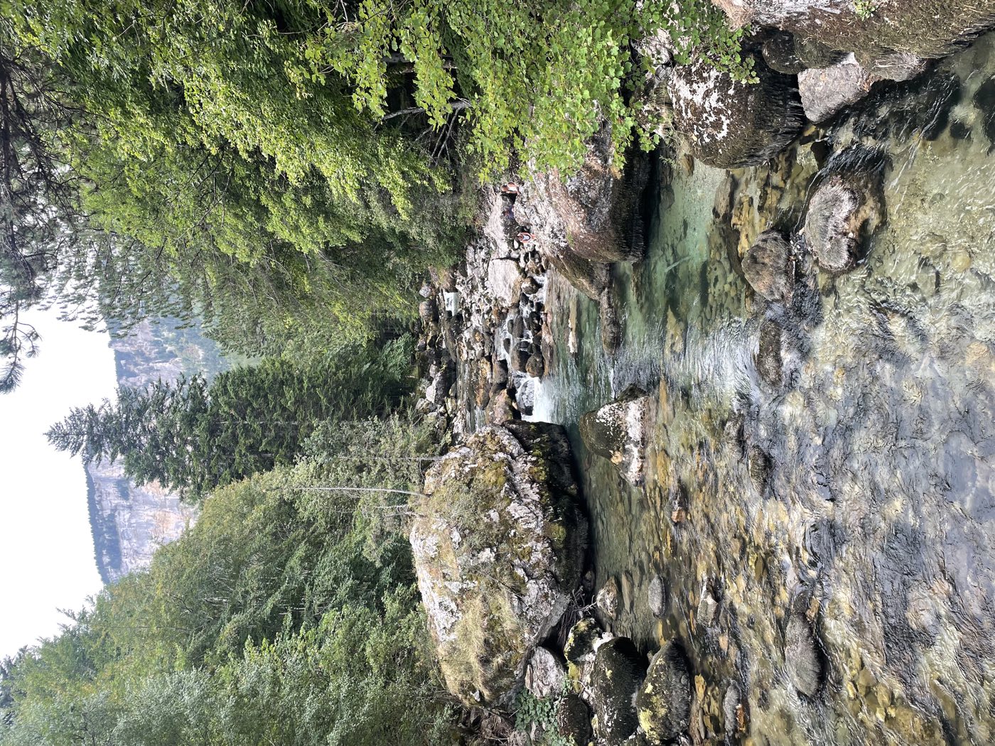 The resurgence, the Dévoluy’s cool-water walk