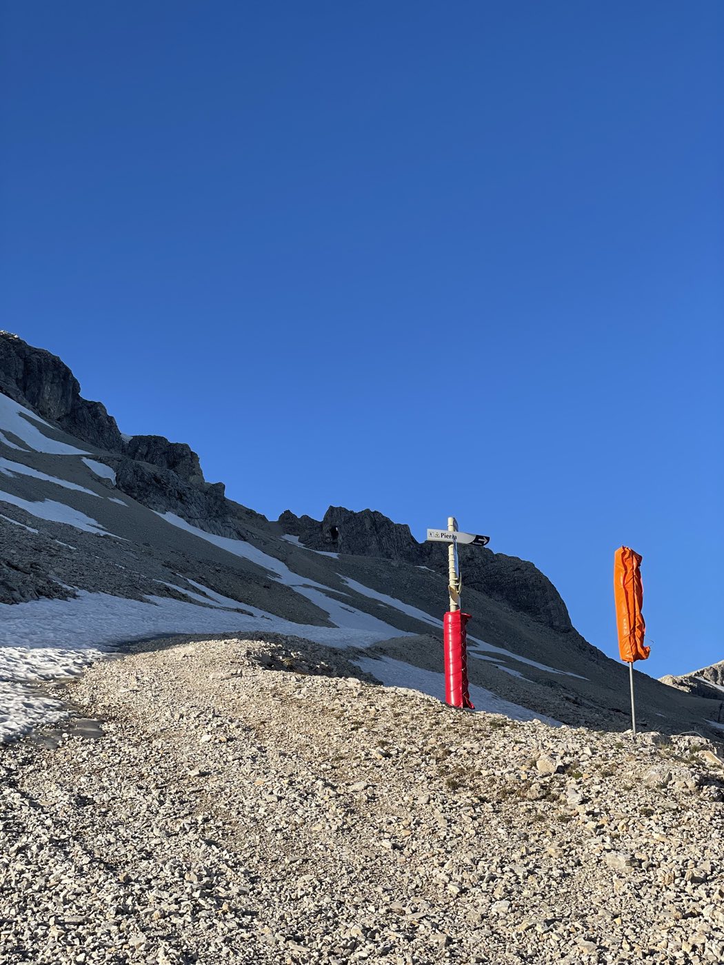 Le plateau et le pic de Bure, l’autre monde du Dévoluy